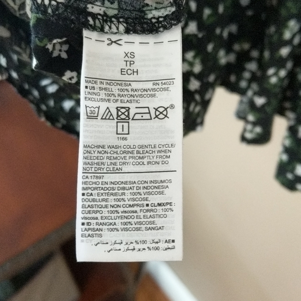 Old Navy Spaghetti Strap Women's Floral Mini Dress - Picture 9 of 12